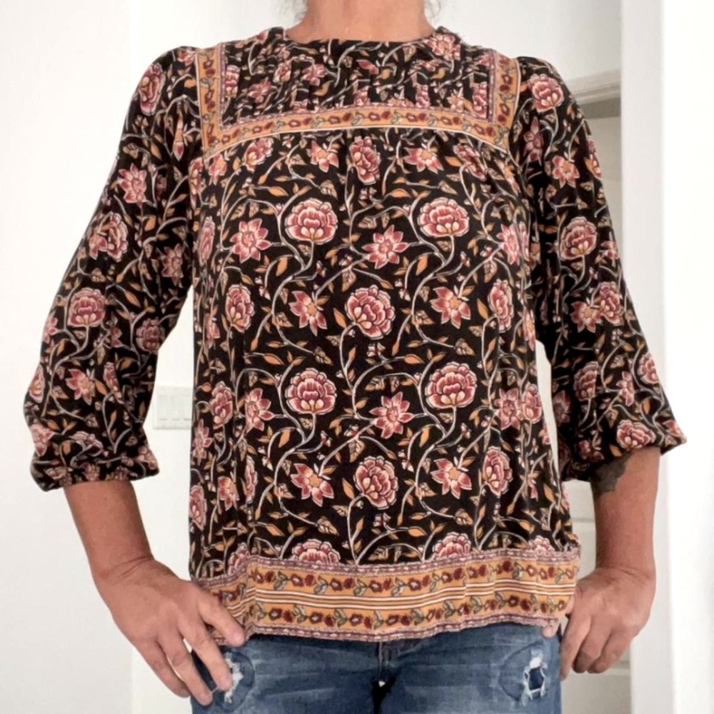 ⚠️ 5/25$ Knox Rose floral top